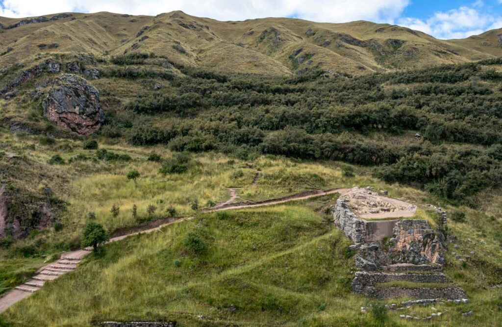 A sector in Tambomachay that leads to the path to Huchuy Qosqo.