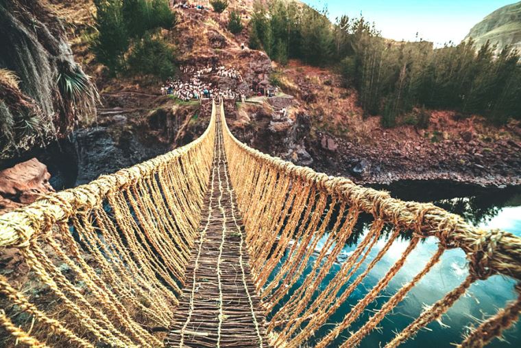 Cords made out of local plants fibers were the principal material used for these bridges.