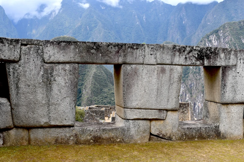 Who discovered the ancient Inca city of Machu Picchu?